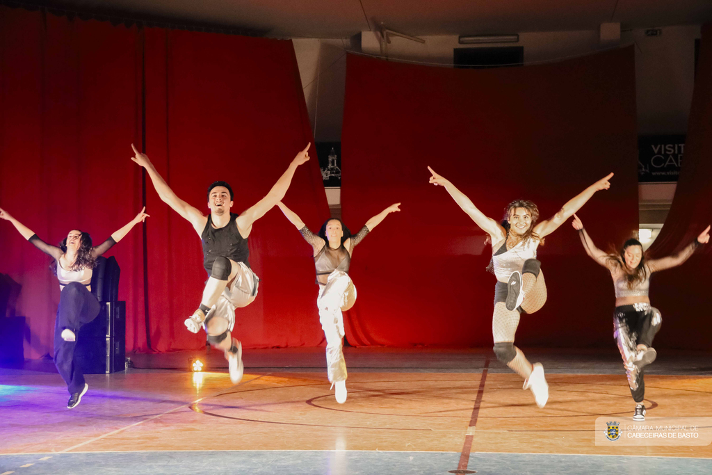 Leia mais sobre Dia da Dança juntou centenas no Gimnodesportivo de Refojos