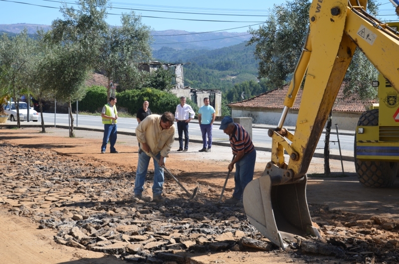 Fazendo obra