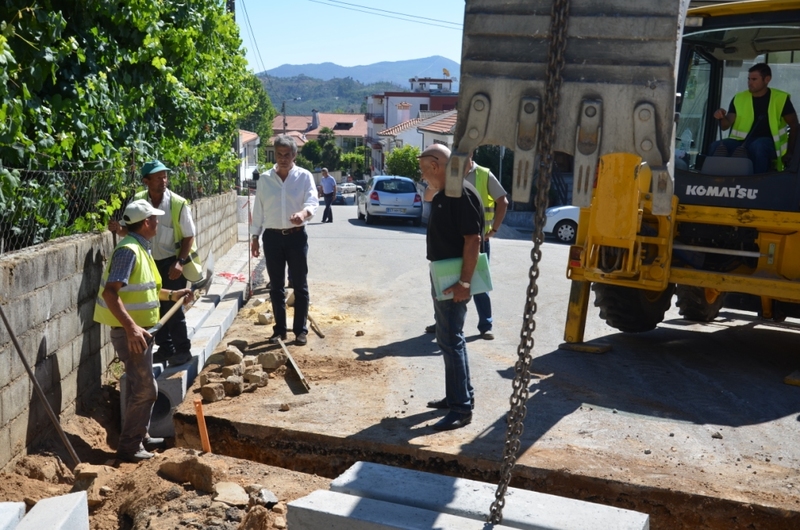 Fazendo obra