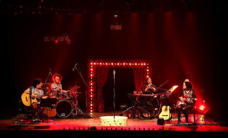 «As Levianas em Cabaré Vaudeville»