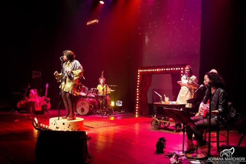 «As Levianas em Cabaré Vaudeville»