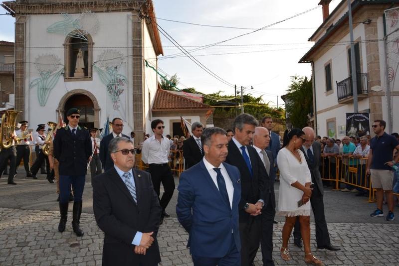 Procissão em Honra da Senhora dos Remédios