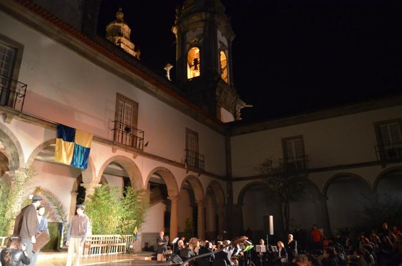  Teatro «A Primeira Viagem