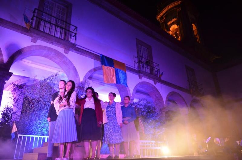  Teatro «A Primeira Viagem