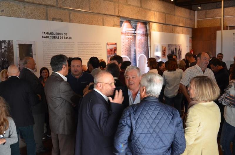 «No país do tamanco»