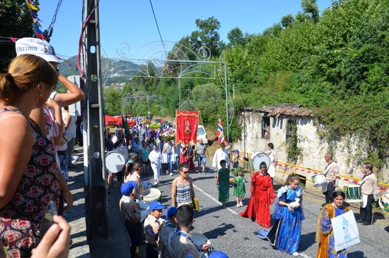 Procissão em honra de Nossa Senhora da Saúde
