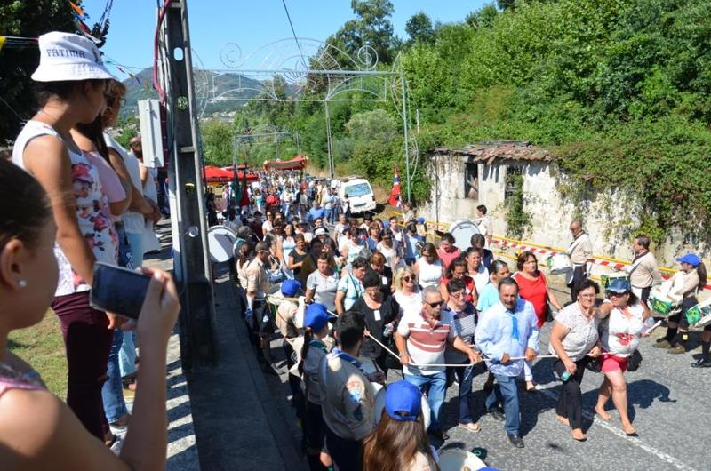 Procissão em honra de Nossa Senhora da Saúde