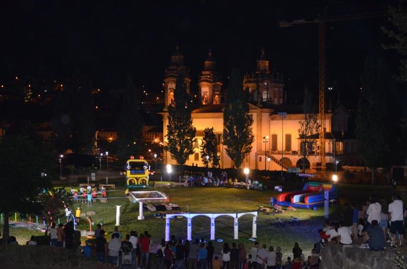 Jogos sem Fronteiras e Encontro de Concertinas animaram Feira dos Produtos Locais