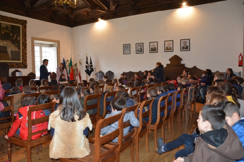 Crianças do Arco de Baúlhe
