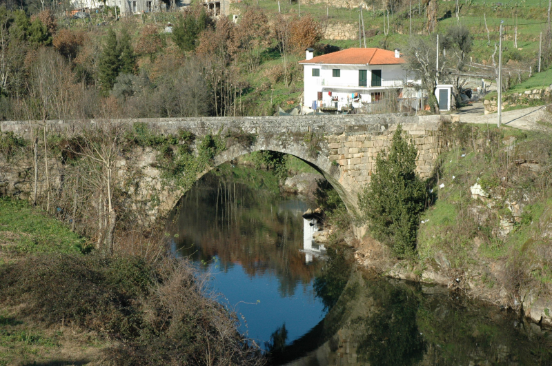 Ponte de Arco de Baúlhe