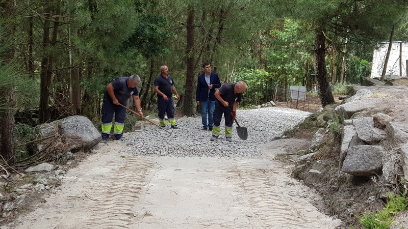 Fazendo obra