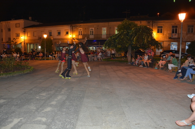 Patinagem Artística e Capoeira na Praça da República