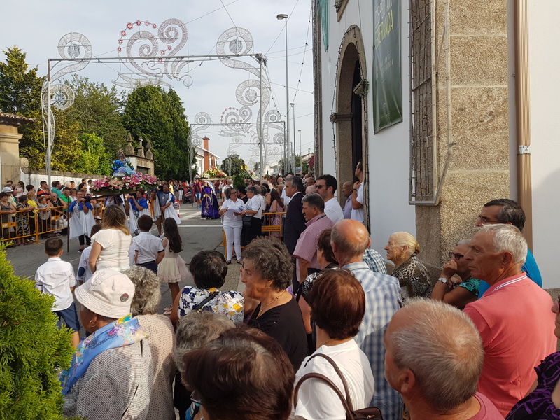 Procissão em Honra da Senhora dos Remédios