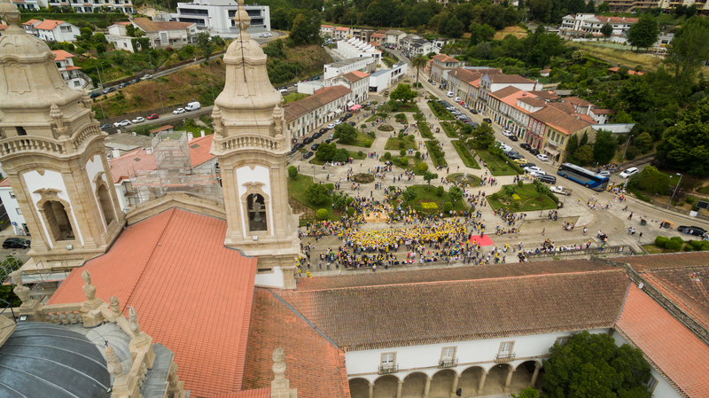 «Dá Lã... Um Abraço ao Mosteiro»