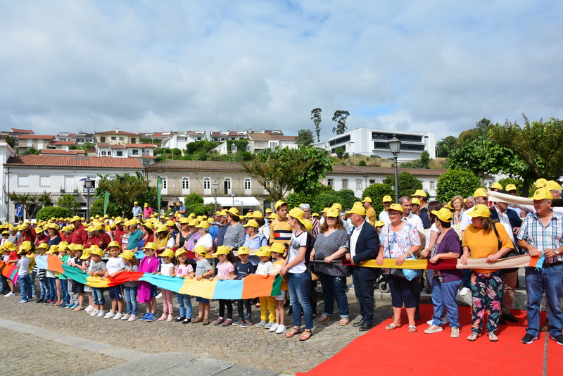 «Dá Lã... Um Abraço ao Mosteiro»