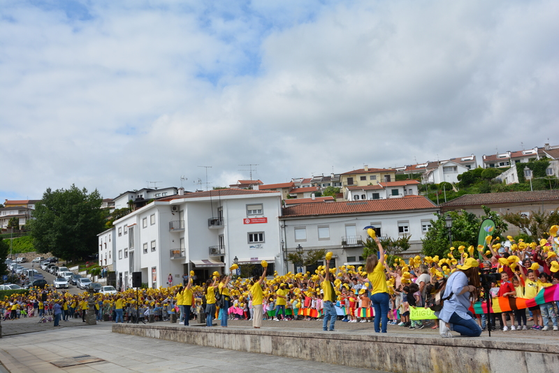 «Dá Lã... Um Abraço ao Mosteiro»