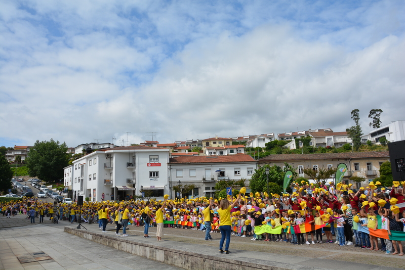 «Dá Lã... Um Abraço ao Mosteiro»