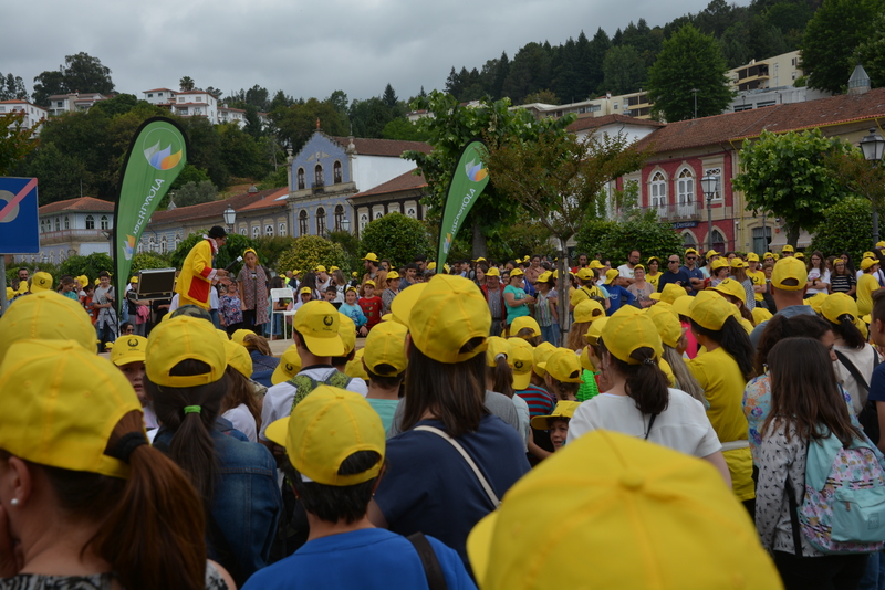 «Dá Lã... Um Abraço ao Mosteiro»