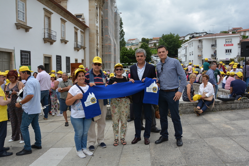 «Dá Lã... Um Abraço ao Mosteiro»