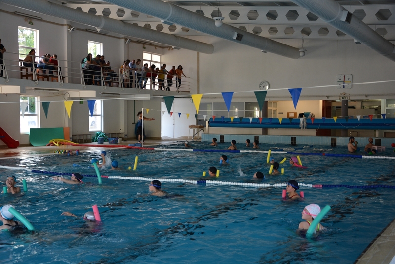 Piscina Municipal Coberta de Refojos