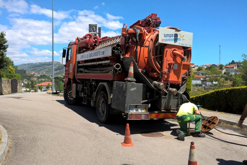 Leia mais sobre Câmara Municipal higieniza coletores de esgotos e de águas pluviais