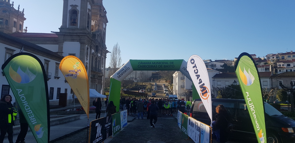 Corrida e caminhada «Runbanada»