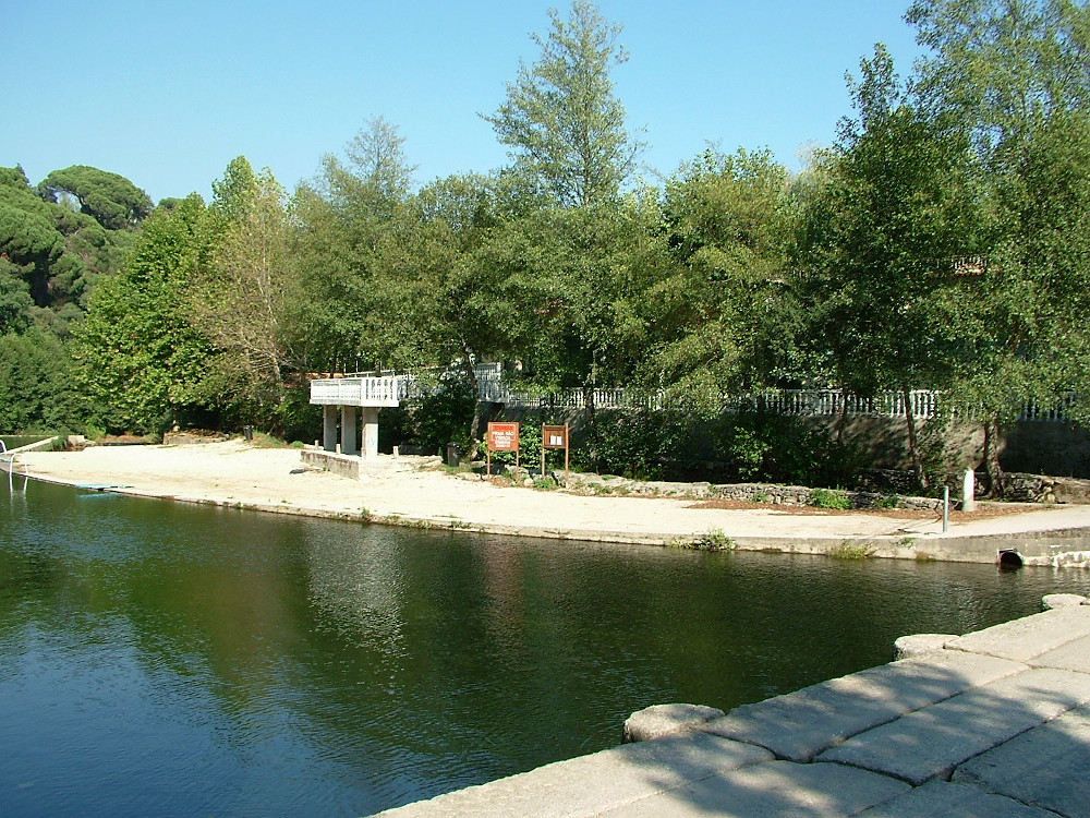 Praia Fluvial do Caneiro