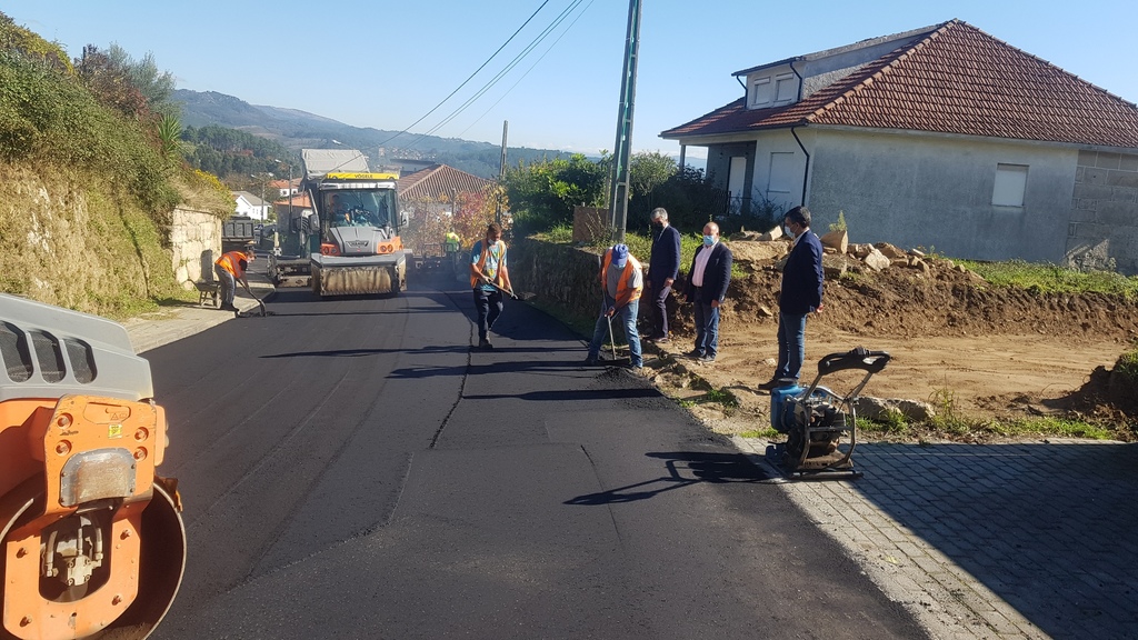 Pavimentação em Outeiro