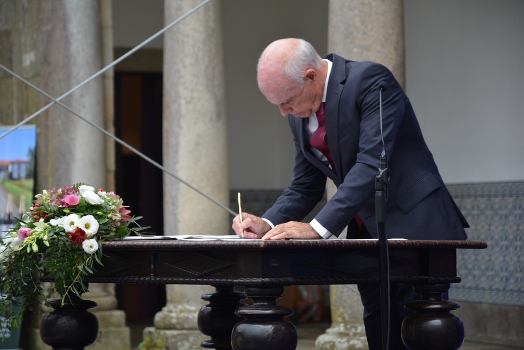 Novo Executivo