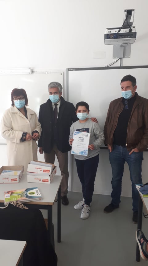 Diplomas de Mérito