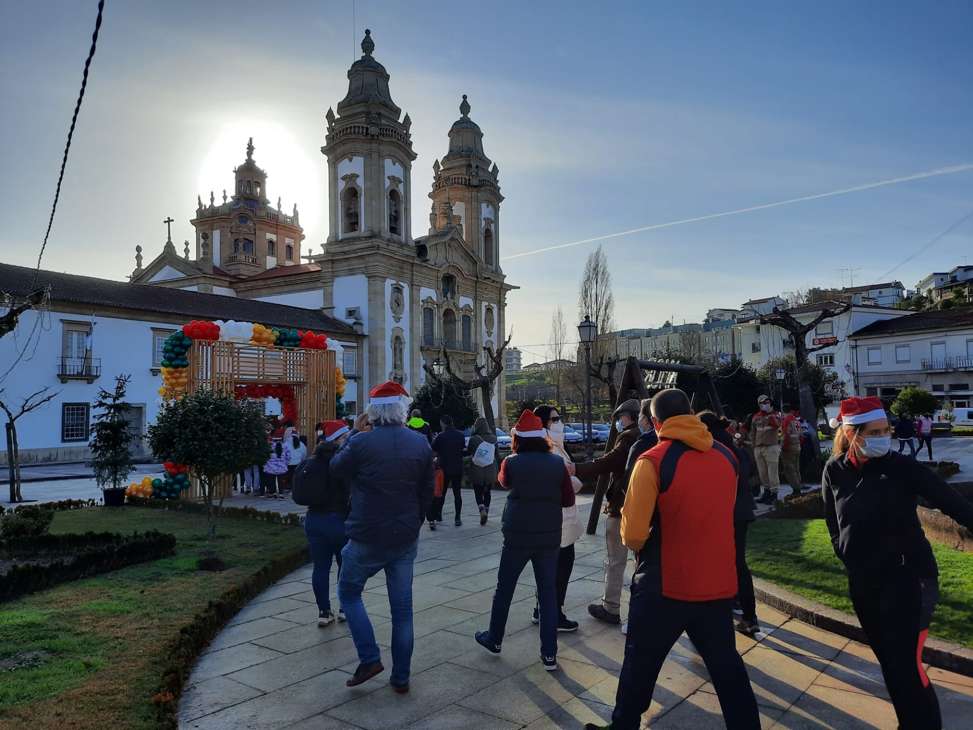 Parada de Natal e Mercadinho animaram Praça da República