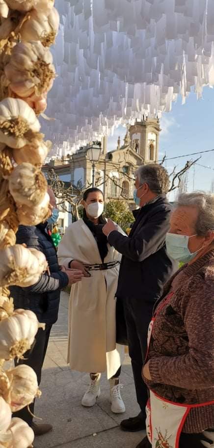 Parada de Natal e Mercadinho animaram Praça da República