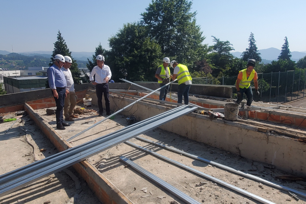 Leia mais sobre Presidente acompanhou obras de remoção de amianto das Escolas de