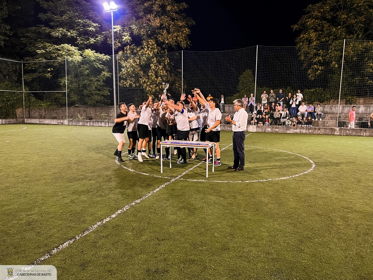 Presidente da Câmara na final do torneio de futsal
