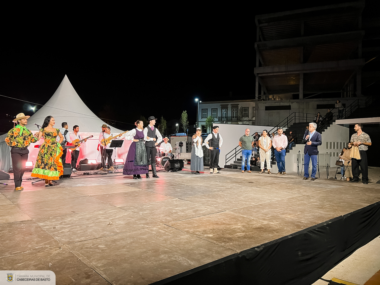 Arco de Baúlhe ‘dançou’ ao ritmo do FestIn Folk Corredoura
