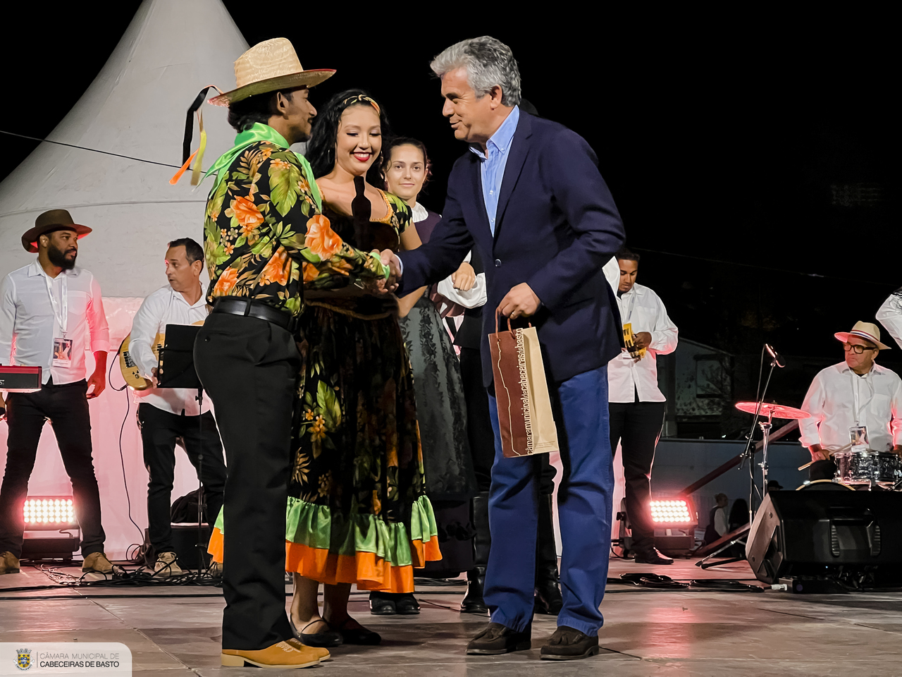Arco de Baúlhe ‘dançou’ ao ritmo do FestIn Folk Corredoura