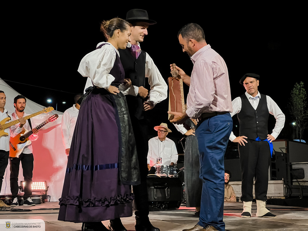 Arco de Baúlhe ‘dançou’ ao ritmo do FestIn Folk Corredoura