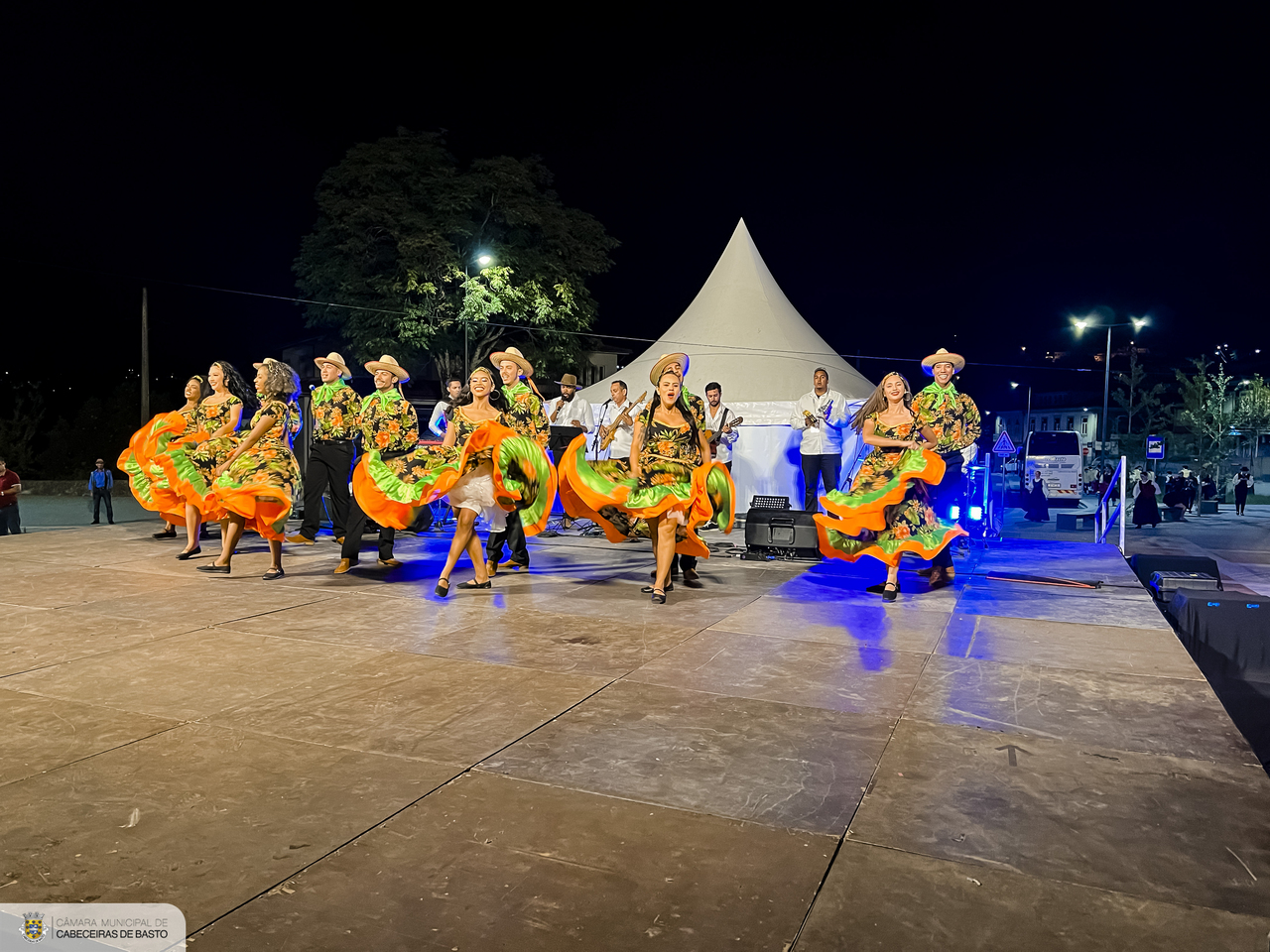Arco de Baúlhe ‘dançou’ ao ritmo do FestIn Folk Corredoura