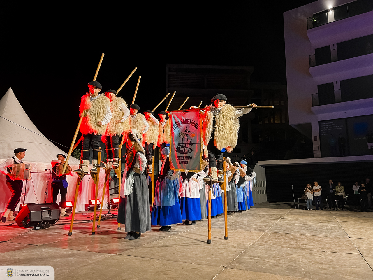 Arco de Baúlhe ‘dançou’ ao ritmo do FestIn Folk Corredoura