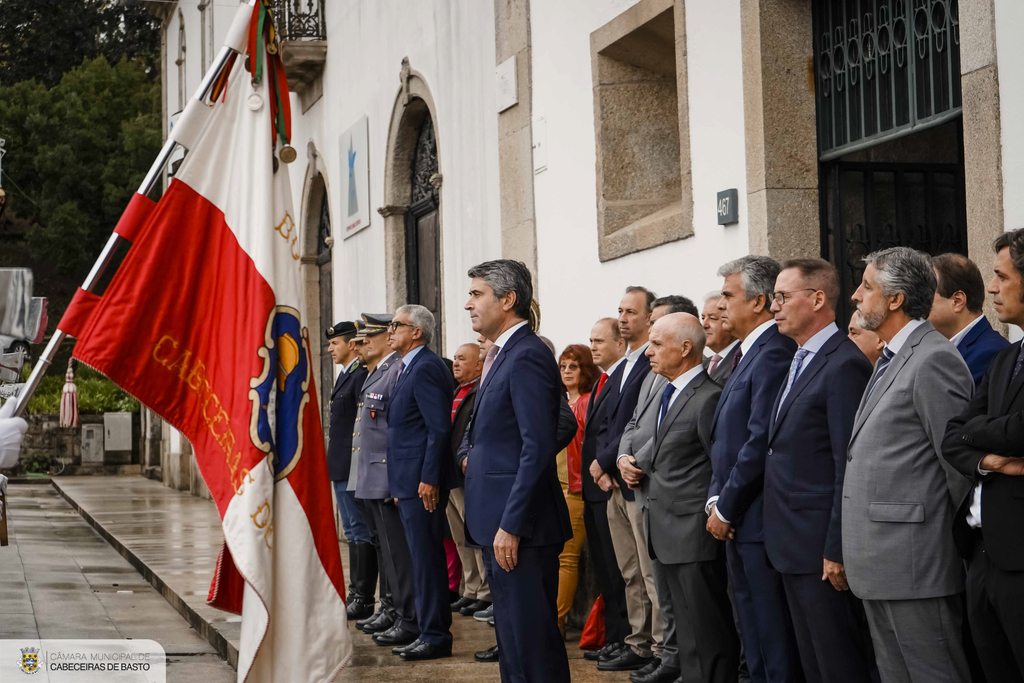 Leia mais sobre Ministro da Administração Interna presidiu à cerimónia do Dia do