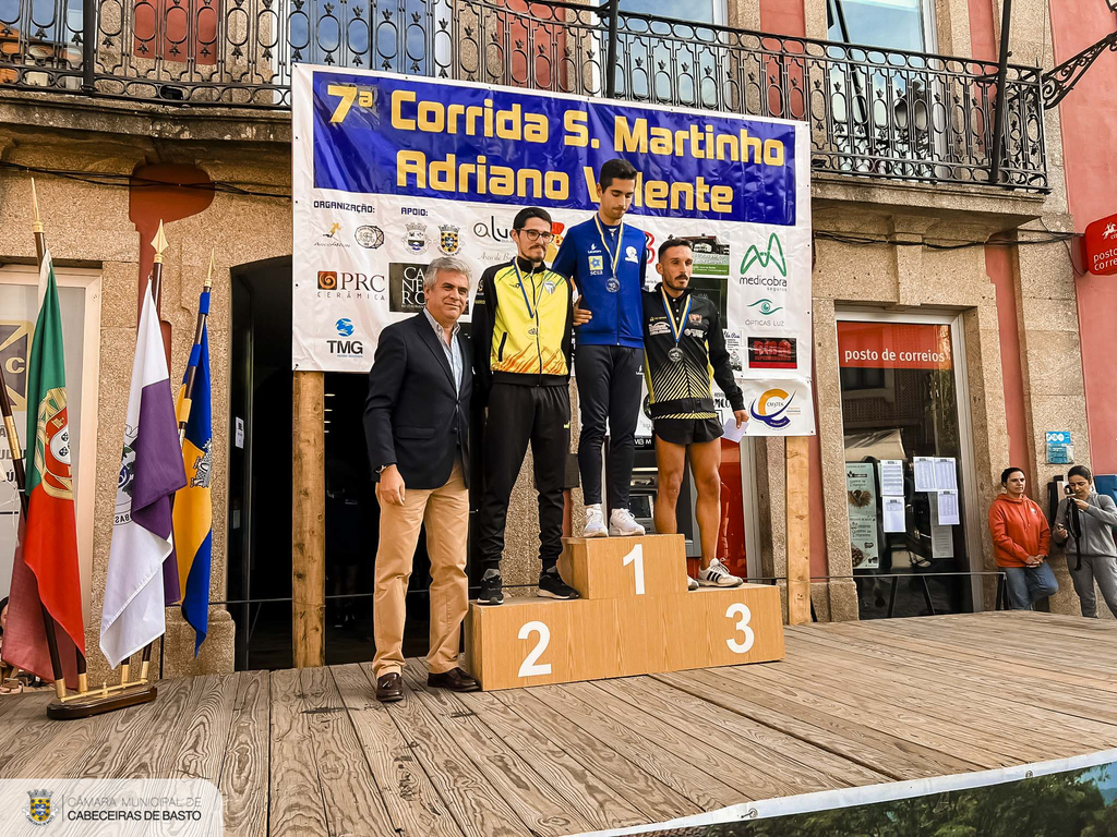 Leia mais sobre Presidente da Câmara entregou prémios da 7.ª Corrida de São