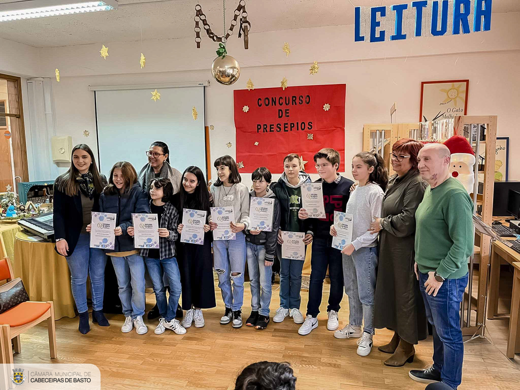 Leia mais sobre Vereadora entregou Diplomas de Mérito na Escola do Arco de