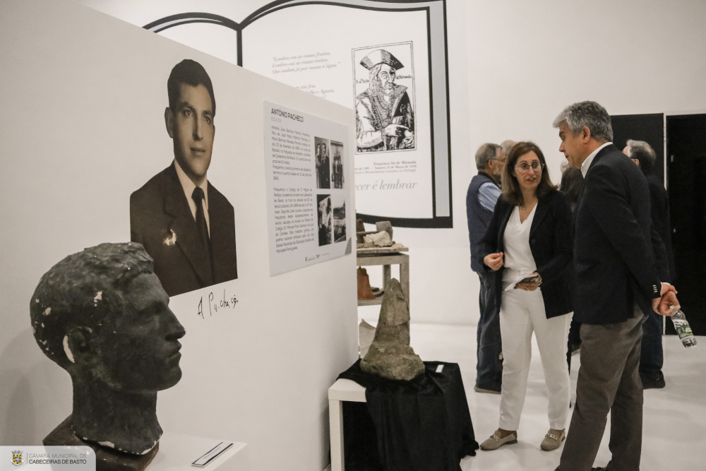 Vida e obra do escultor António Pacheco evocadas em exposição e tertúlia