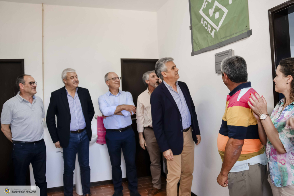 Antiga escola de Asnela