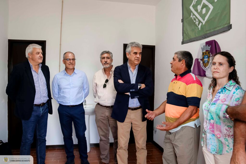 Antiga escola de Asnela