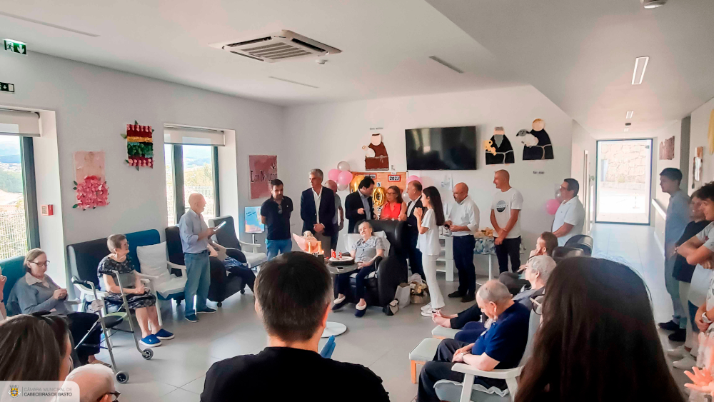 Presidente da Câmara no 100.º aniversário de Albertina de Magalhães