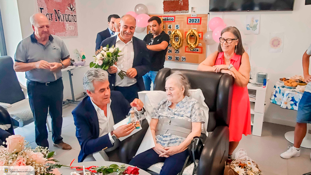 Presidente da Câmara no 100.º aniversário de Albertina de Magalhães