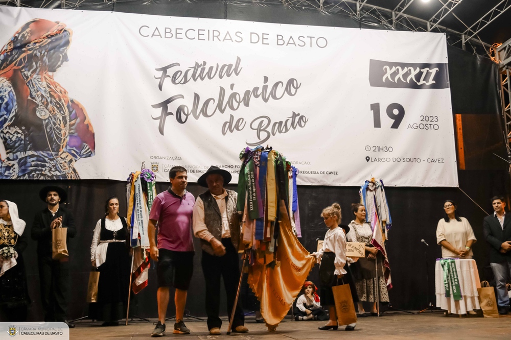 Festival Folclórico de Basto juntou cinco grupos em Cavez