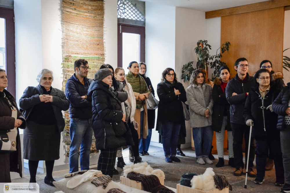 «Cruzar Saberes» de Helena Cardoso até fevereiro na Casa Municipal da Cultura