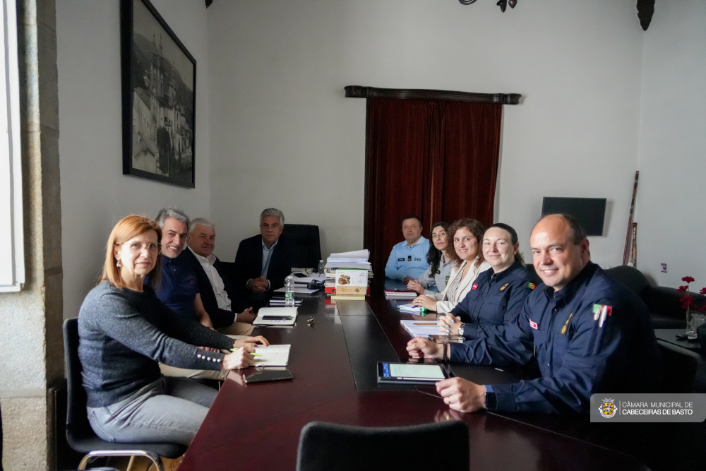 Leia mais sobre Reunião de preparação do DECIR 2025 realizou-se nos Paços do